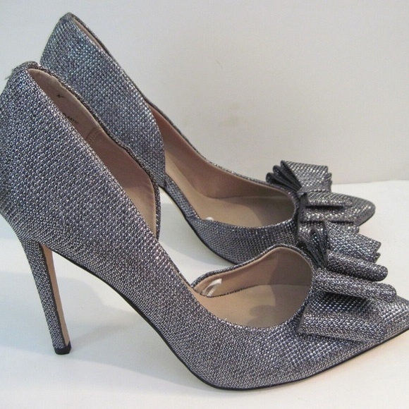 ✨ Betsey Johnson Silver Glitter Bow Heels | Party Pumps ✨ - Picture 1 of 5